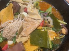 -万记麻辣烫国展总店