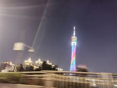 -潮岸酒店(广州琶洲会展广州塔店)