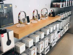 -Apple零售店(华贸购物中心店)