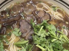 -小马牛肉面·牛骨熬制(南京博物院店)