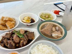 -黄亚细肉骨茶(仰光路店)