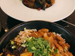 黄金泡菜卤肉饭-Let's Taipei 非常烘焙(太古里店)
