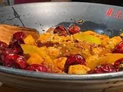 -风光老灶麻辣香锅(大成路翠微百货店)