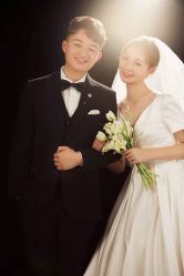 -雪中彩影婚纱摄影·微光艺术中心