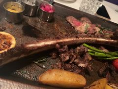 精选T骨牛排配迷迭香烤薯角M6+-Ponte 意大利餐厅