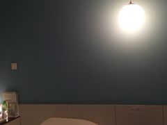 -卡罗酒店(东门晒布地铁站店)