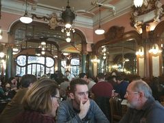-Majestic Café