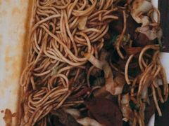 鱼香腊肠肝尖炒面-老婆婆炒饭(小白楼1902欧式风情街店)