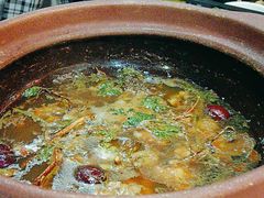 -东记炭炉·海鲜鸡煲(龙华店)