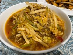 酸菜粉条肉-巴扎美食·新疆菜·西域歌舞表演餐厅(新疆大厦店)