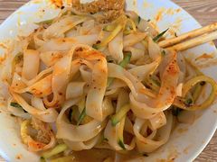 -多鱼炸串麻辣烫
