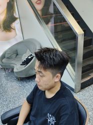 -藤野造型专业烫染接发