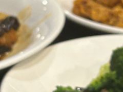 -鲁菜根·泰安菜(万达店)