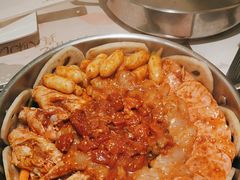 -黄记煌三汁焖锅(新佳丽江汉路店)