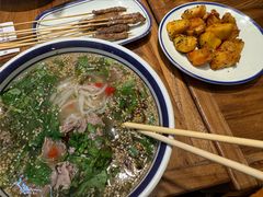 -云阿蛮云南生烫牛肉米线(奉贤路店)