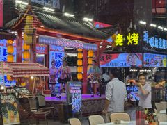 -刘姐啤酒鱼民族演艺餐厅(西街总店)