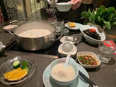 -捞王锅物料理(上海世茂广场店)