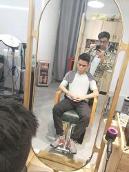 点击看大图 -苏豪路易士·嘉玛发廊