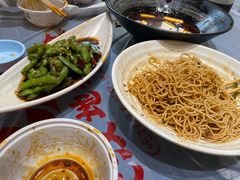 -肥肥虾庄·金牌油焖大虾(东湖欢乐谷店)