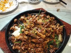 -鑫巴蜀小镇 · 水煮鱼专研店(玉桥店)