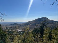 -爱情山风景区