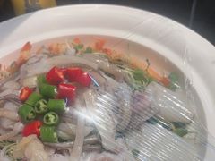 -帅巴人舅母子腊蹄民俗村