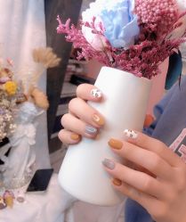 -兔猫ToMoreNails美甲美睫