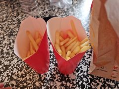 -麦当劳(新天地得来速店)