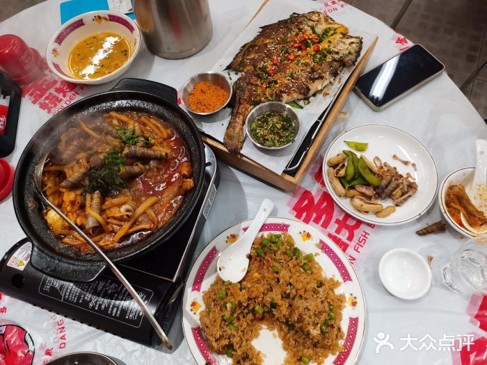 金多鱼大排档·烤鱼·烧烤·宵夜(江南水都店)螺蛳鸭掌煲图片