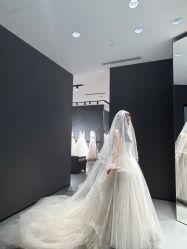 -Vera Wang婚纱礼服旗舰店
