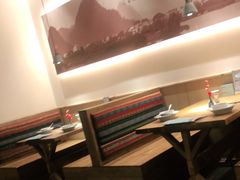 -蜜桃餐厅·伴山(湖滨商业街店)