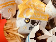 -麦当劳(假日广场店)