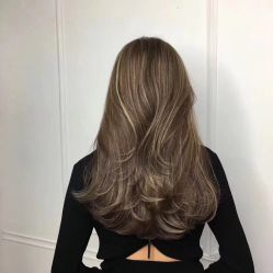 -明洞造型精品烫染