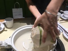 -煲大王猪肚鸡·椰子鸡火锅(红谷滩万达店)