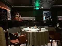 -左庭右院鲜牛肉火锅黑金店(陆家嘴中心店)