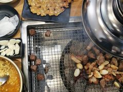 -肉甲韩国木炭烤肉(新壹街1店)
