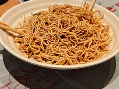-肥肥虾庄·金牌油焖大虾(杨园滨江时代walk店)
