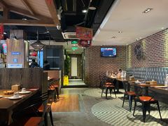 大堂-江边城外烤全鱼(魏公村店)