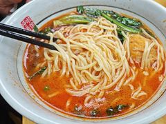 -呼啦面馆·头牌豌杂面(建新东路店)