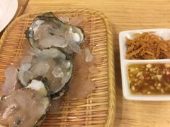 -J Daeng Seafood