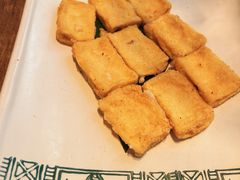 黄金爆浆豆腐-云海肴云南菜(浦江欢乐颂店)