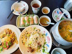 -大头虾越式风味餐厅(光明广场店)