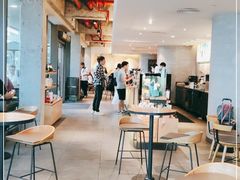 大堂-星巴克(珠海仁恒滨海中心店)
