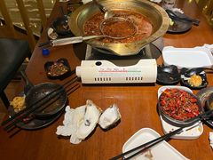 -天成·潮州牛肉脆肉鱼生蚝自助火锅