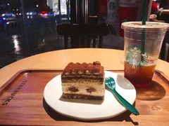 -星巴克(宁波东门银泰店)