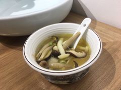 一品菌菇汤-老苏州大客堂·苏帮菜·松鼠桂鱼·苏州传统小吃(观前街人民商场店)