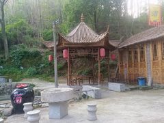 -小洞天柴火土菜馆