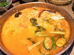 -洱火云南酸菜牛肉火锅(石景山当代商城店)