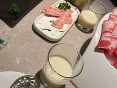 雪花肥牛-海上明月海鲜火锅 鲜切牛肉