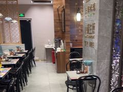 -小杨生煎(白玉兰广场店)